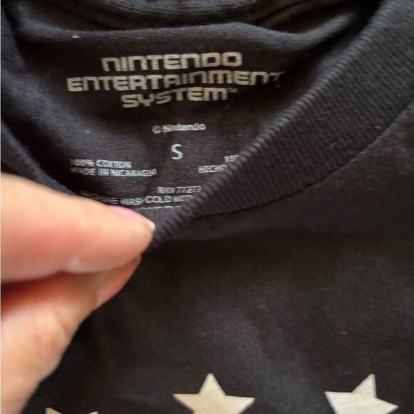 Nintendo Black Classic Controller T-Shirt sz Small - Picture 3 of 4